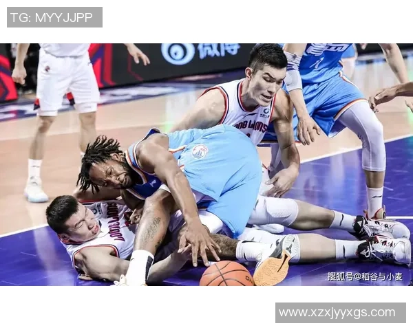 2018年广东队与青岛队精彩对决回顾直播盛况与赛场亮点分析 2018年广东队与青岛队精彩对决回顾直播盛况与赛场亮点分析